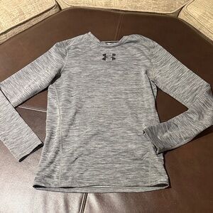 Under Armour Heathered Gray Performance Top